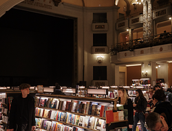 Giunti Odeon - bibliotheek en bioscoop