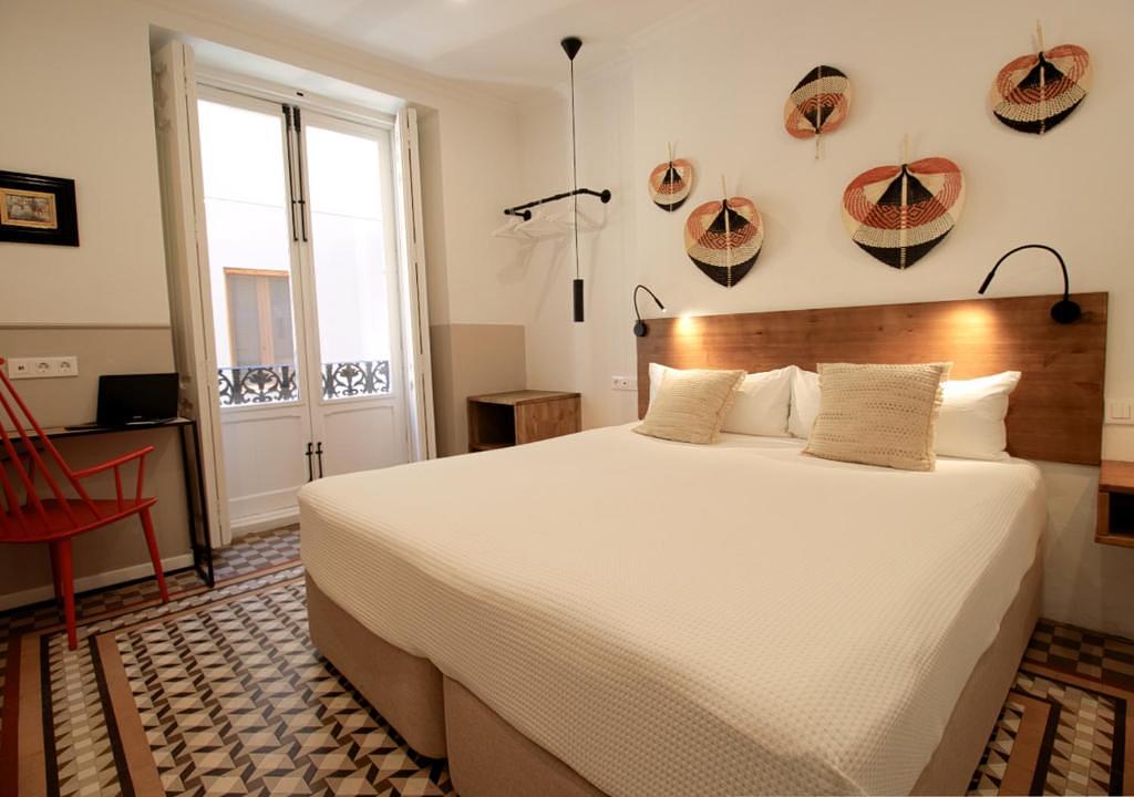 VALOLA Boutique Rooms