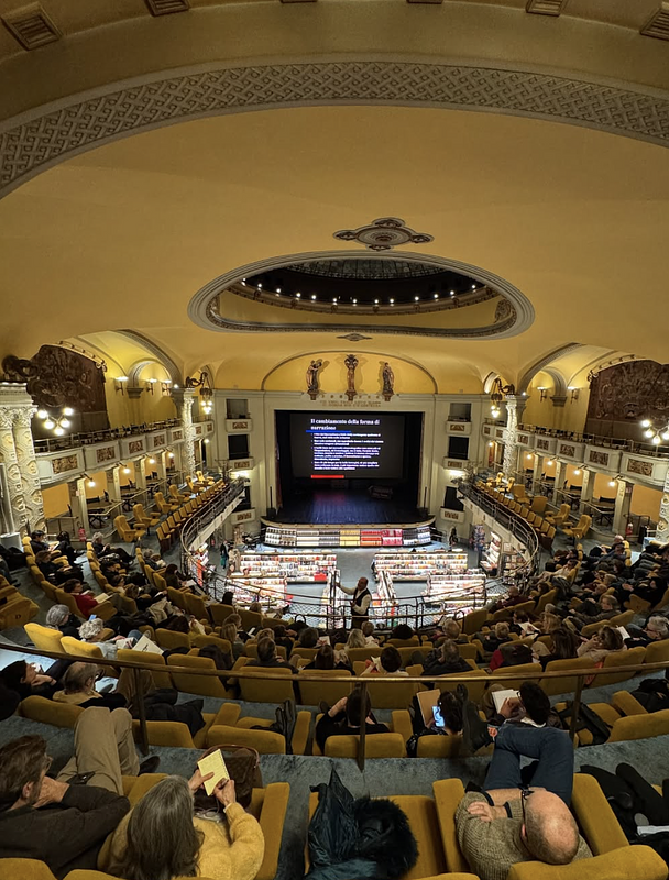 Giunti Odeon - bibliotheek en bioscoop