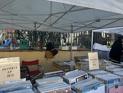  Markt bij Piazza dei Ciompi